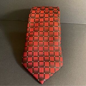Adrienne Vittadini red and black geometric Block Grid Pattern‎ Hand Made Skinny